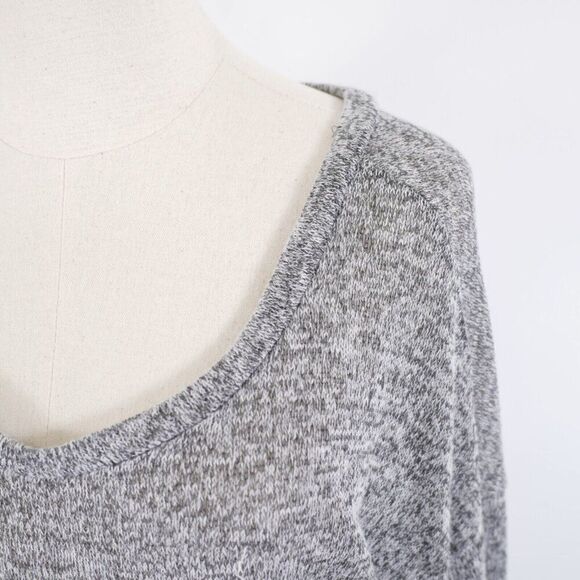 Charlotte Russe Medium Gray Knit Light‎ Weight Sweate - Picture 2 of 7